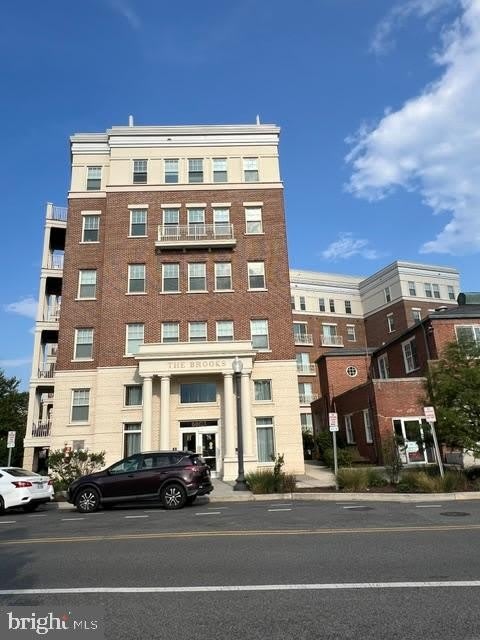 6803 Cameron Dr Nw Penthouse 3 – photo 1