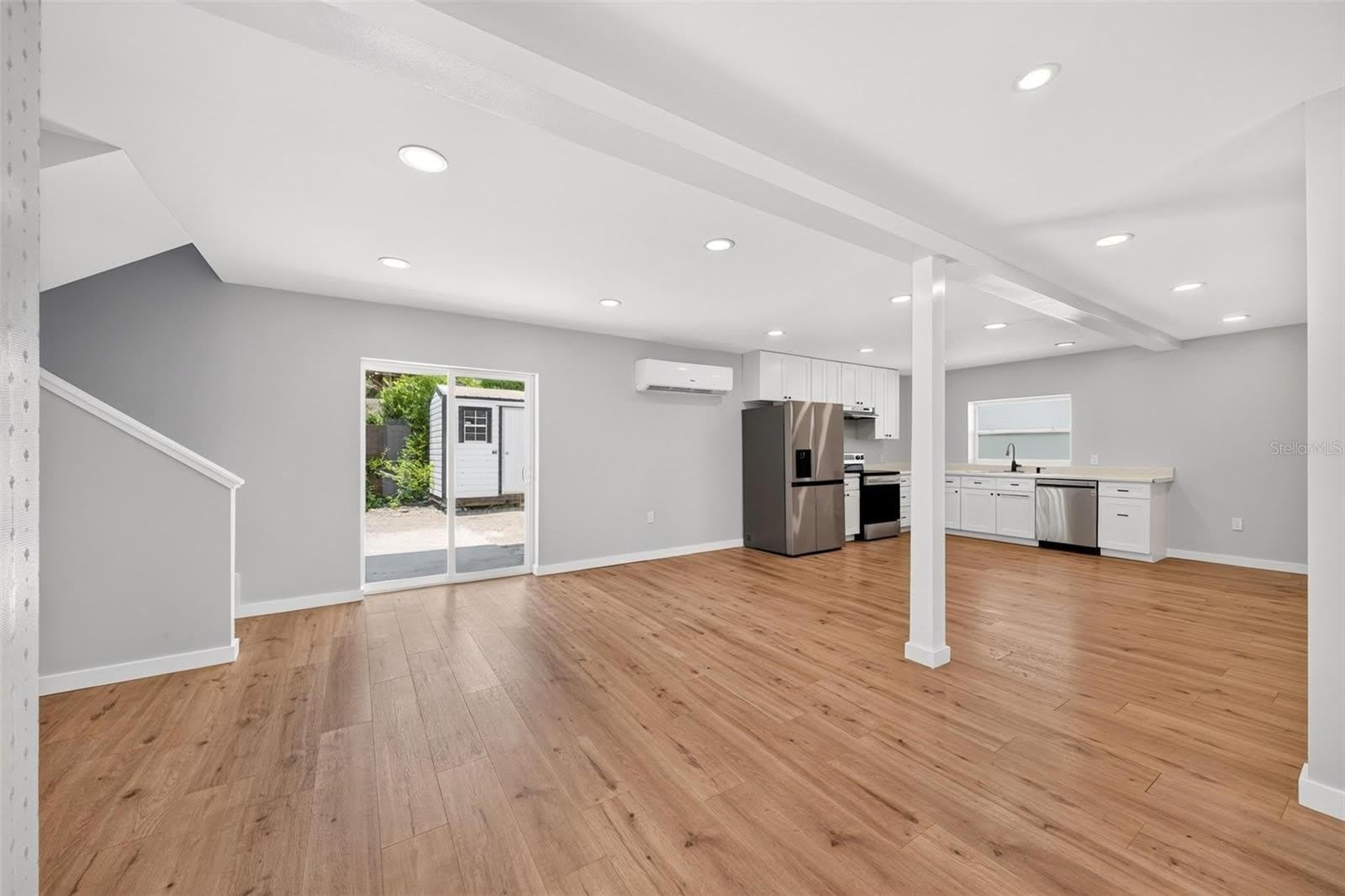 1099 GROVE Avenue – photo 2