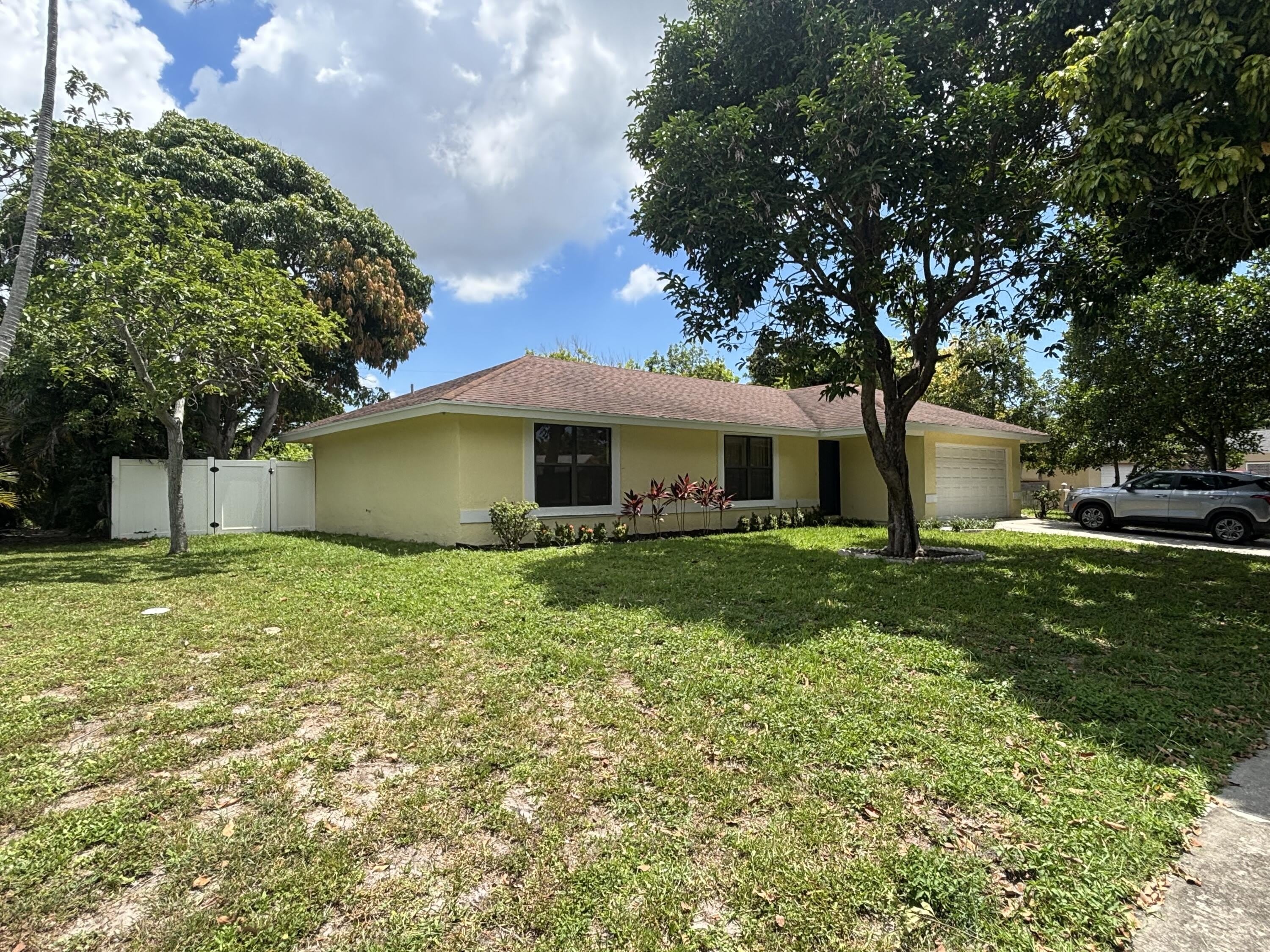 1563 40th Street – photo 2