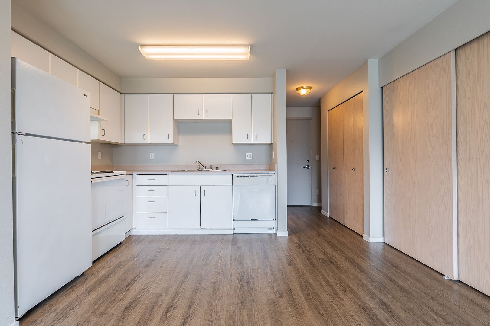 1800 Eastlake Apts (Scenic) – photo 1