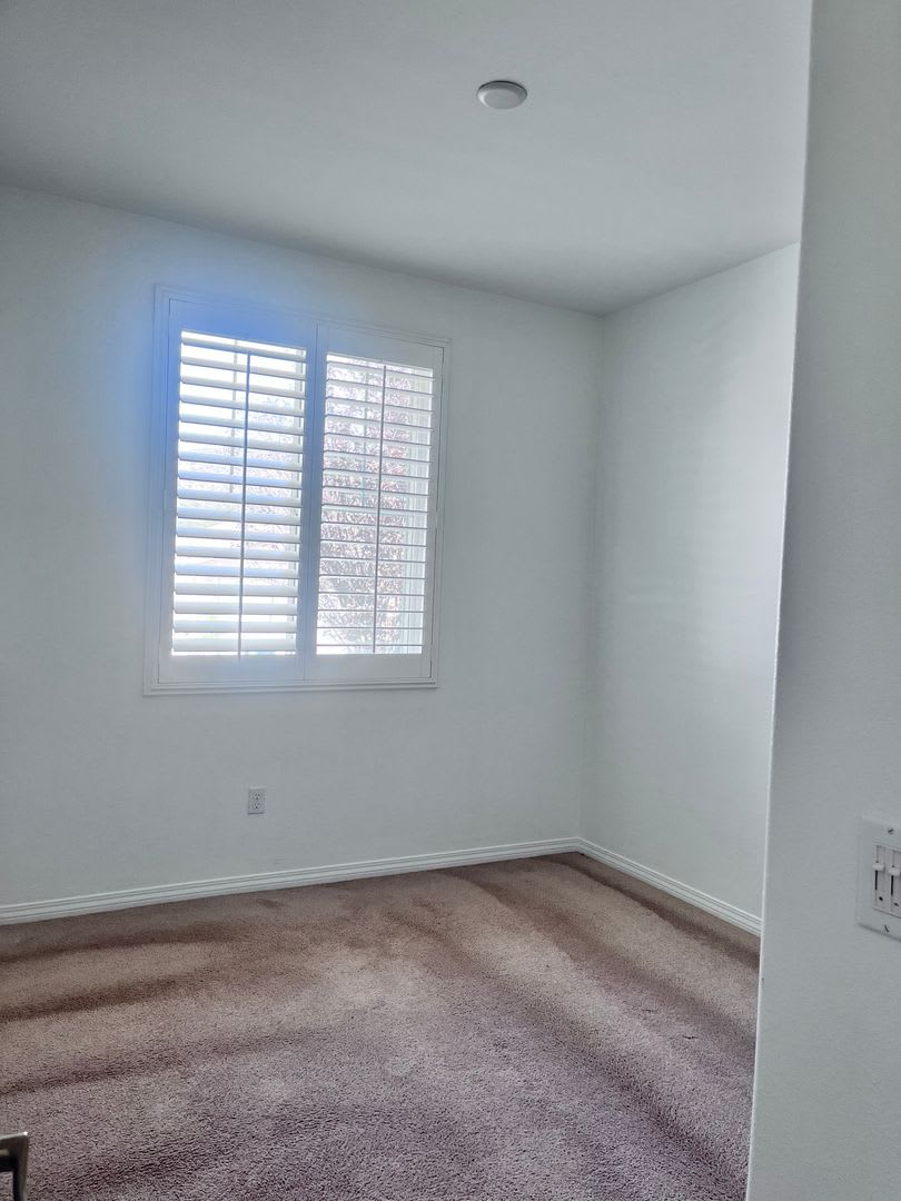 Beautifully Spacious 2-Story Home – photo 3