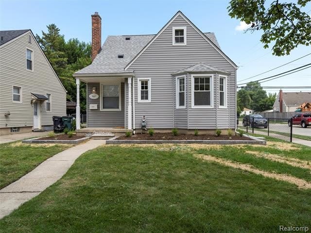 1027 S Wilson Avenue – photo 2
