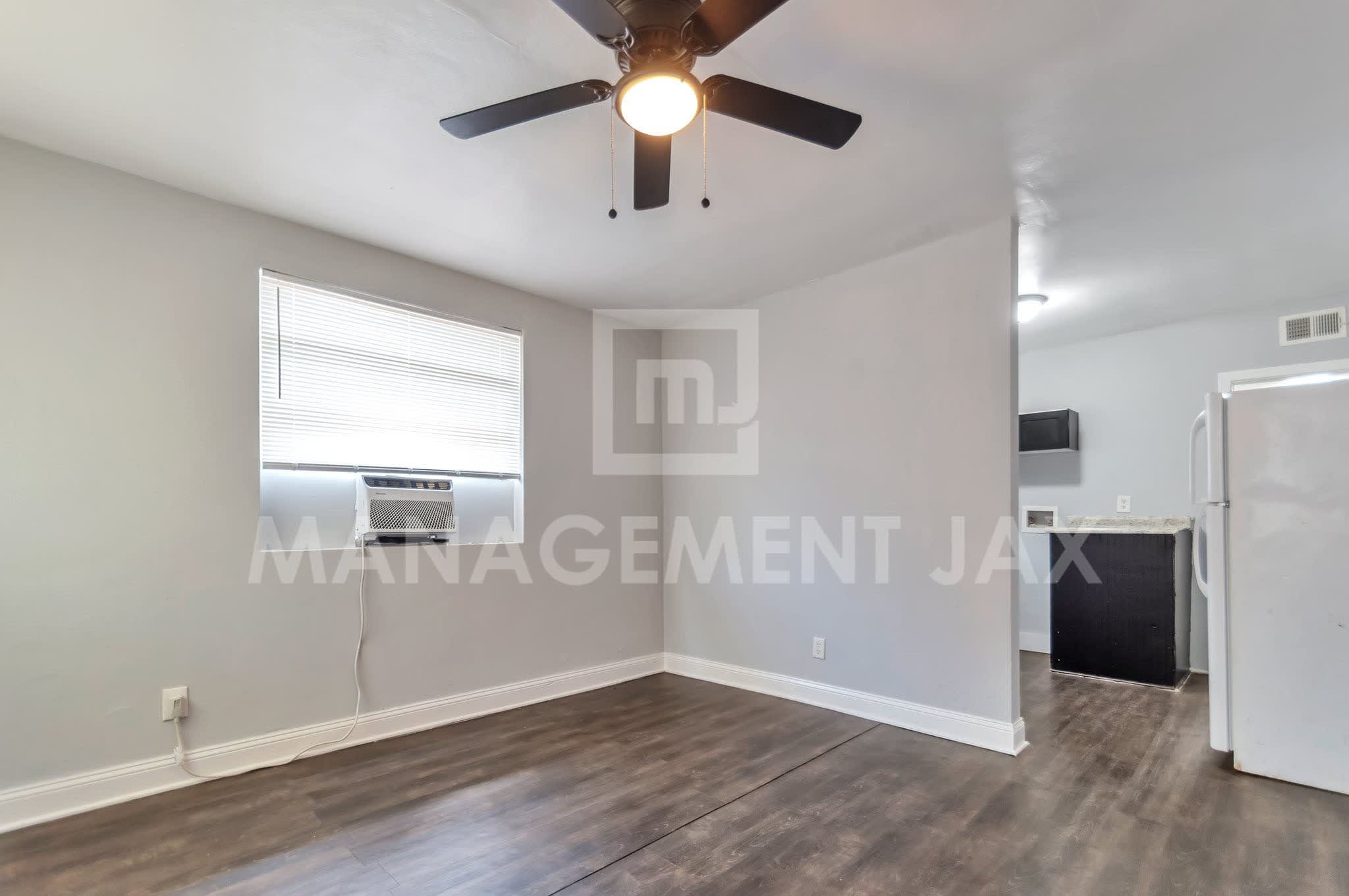 1520 West 25Th Street 1 – photo 3
