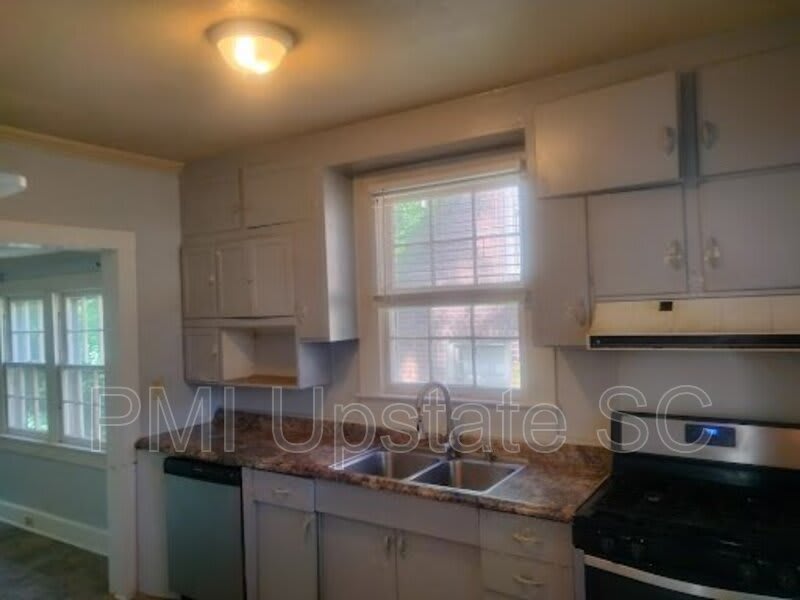 129 Academy Street – photo 2