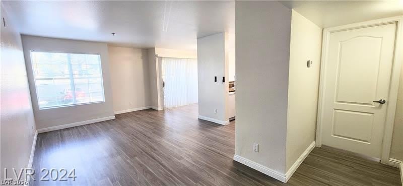 2121 BLUE BREEZE Drive – photo 3