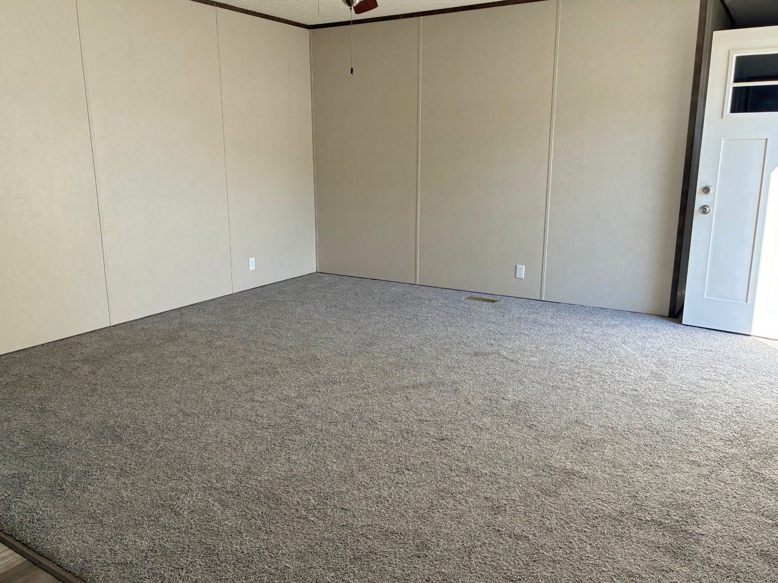 1725 W Golden Circle – photo 3