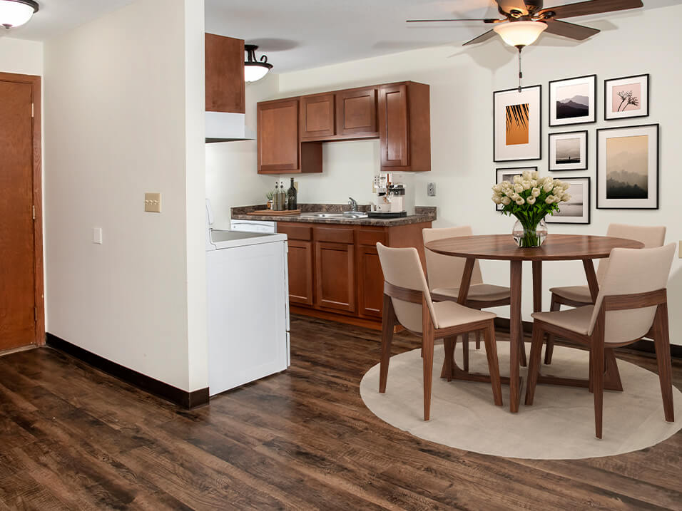 Heritage Manor Apartments – photo 1