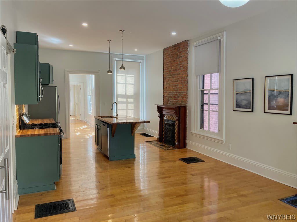 58 Tracy Street – photo 3