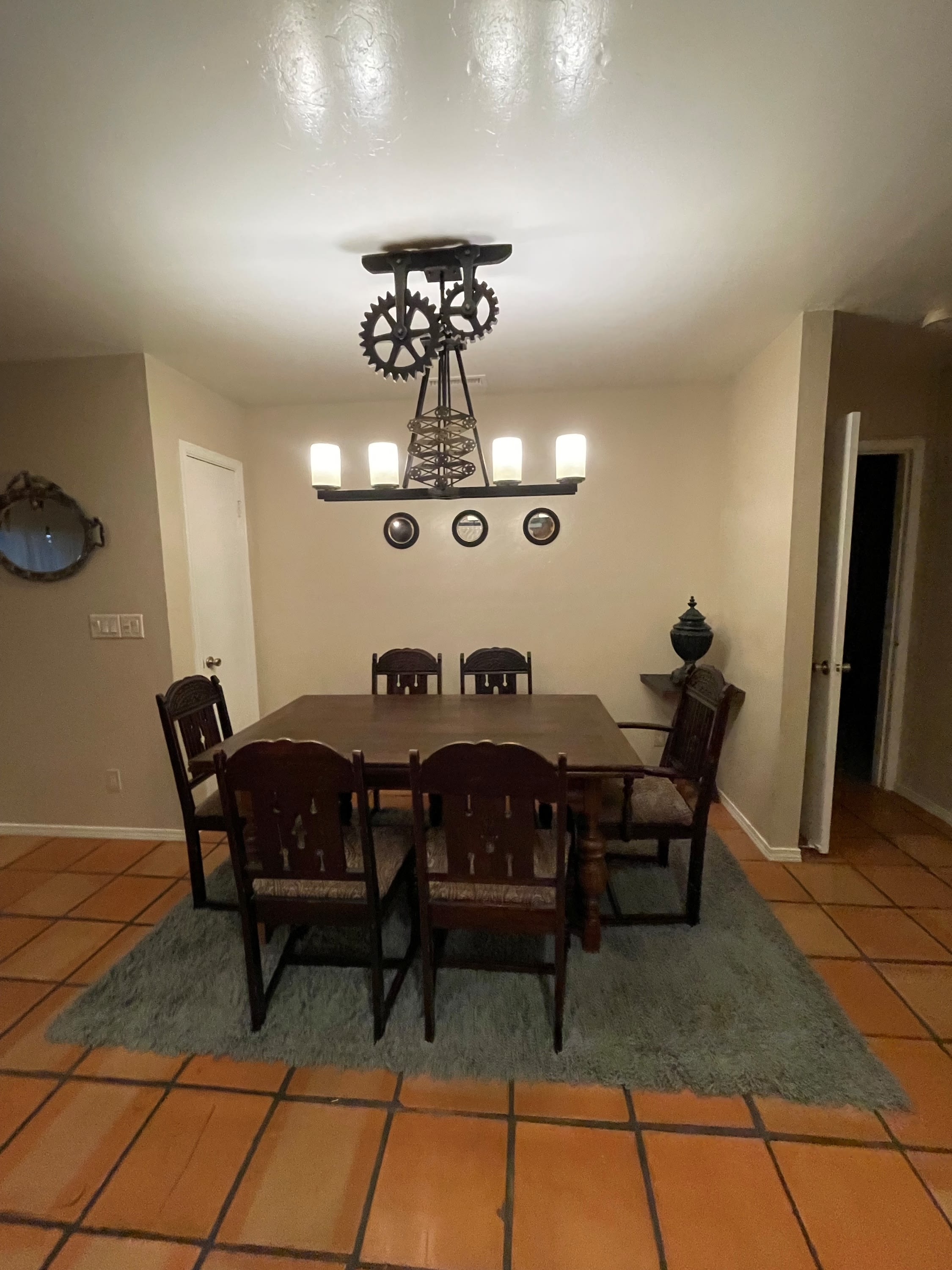 546 West Leroux Street – photo 4