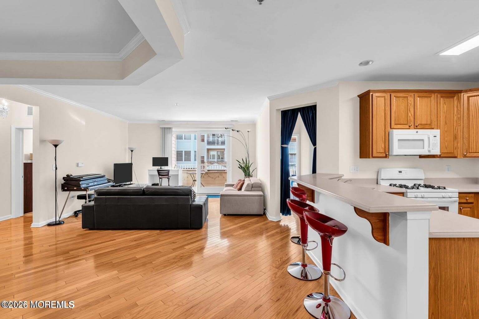 33 Cooper Avenue – photo 2