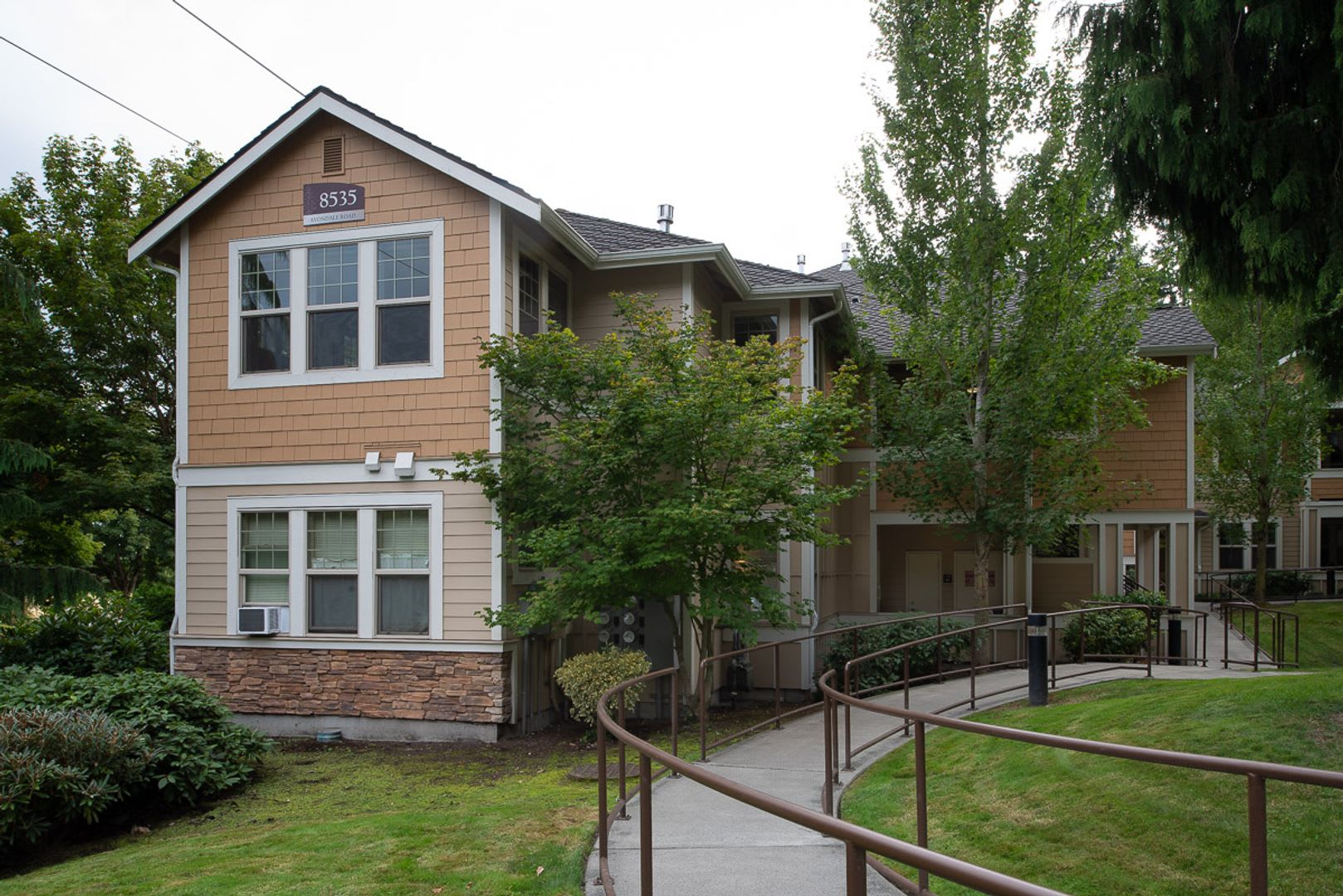 2 Bed 2 Bath Nelson Ridge Condo Close To Everything – photo 2