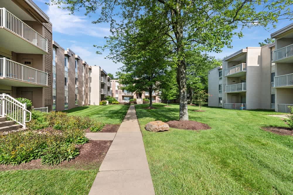 Lerner Surrey Square Apartments – photo 3