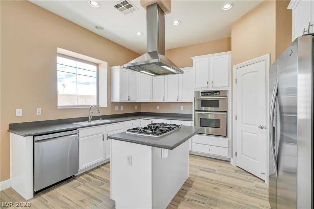 9180 Worsley Park Place – photo 2