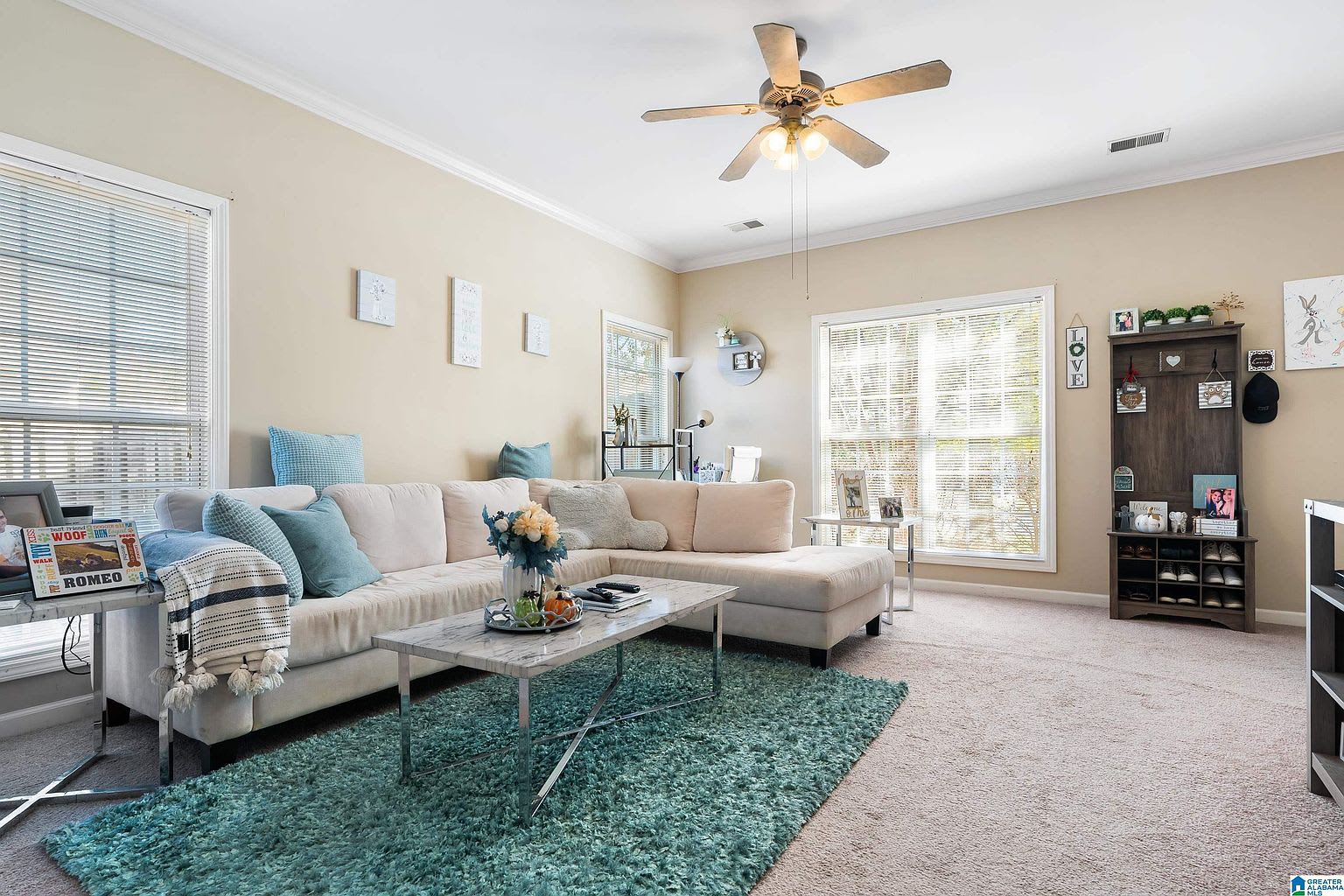 2033 Queens Ct – photo 4