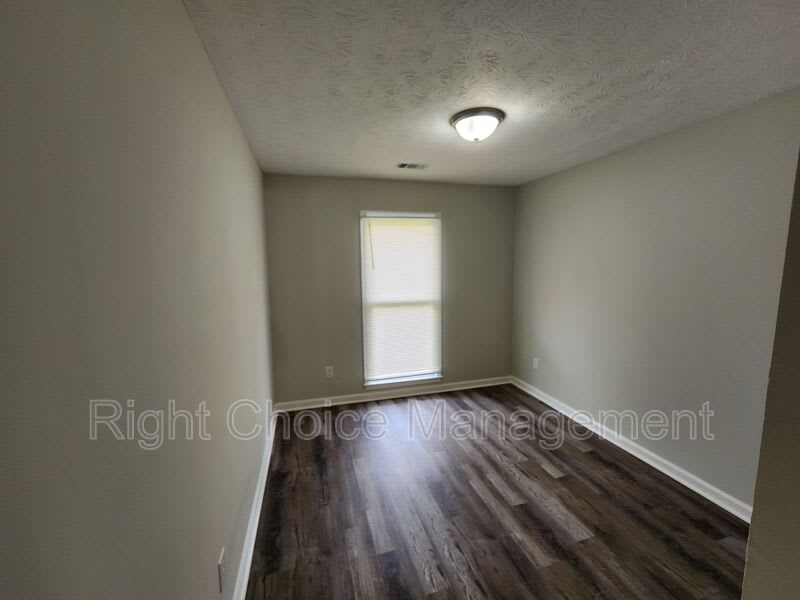 3034 Lansing Ave – photo 5