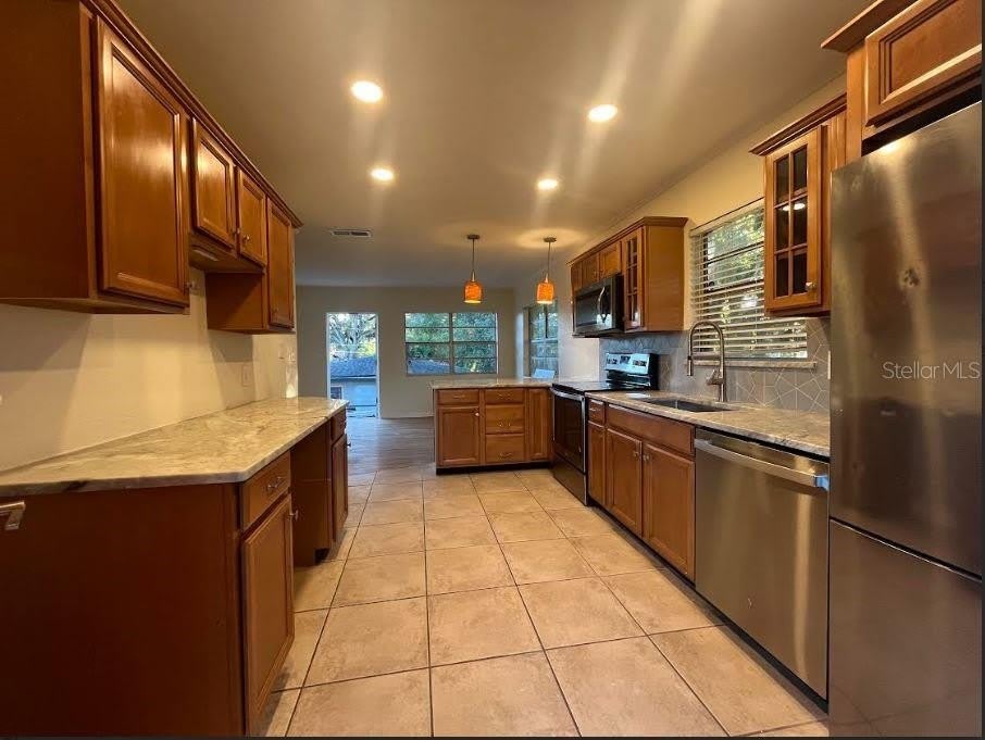 1315 E CENTRAL Boulevard – photo 3
