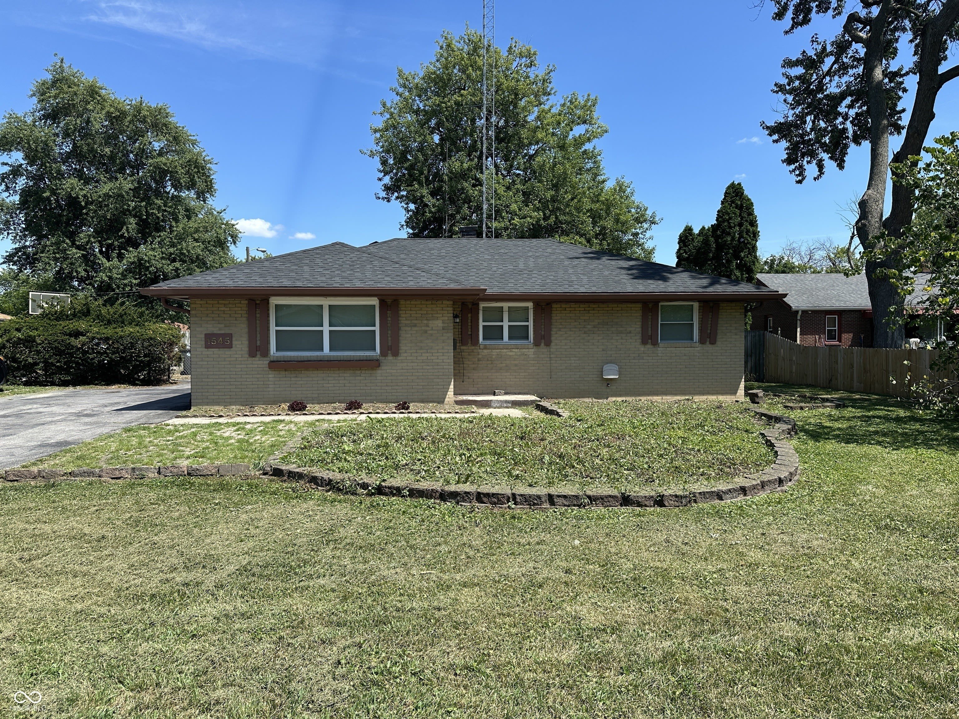 1545 Temperance Avenue – photo 1