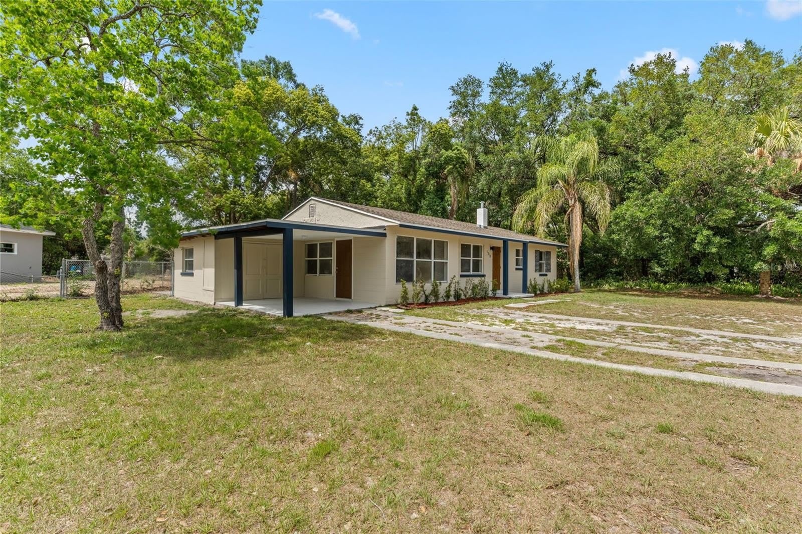 1218 CRESCENT Street – photo 2