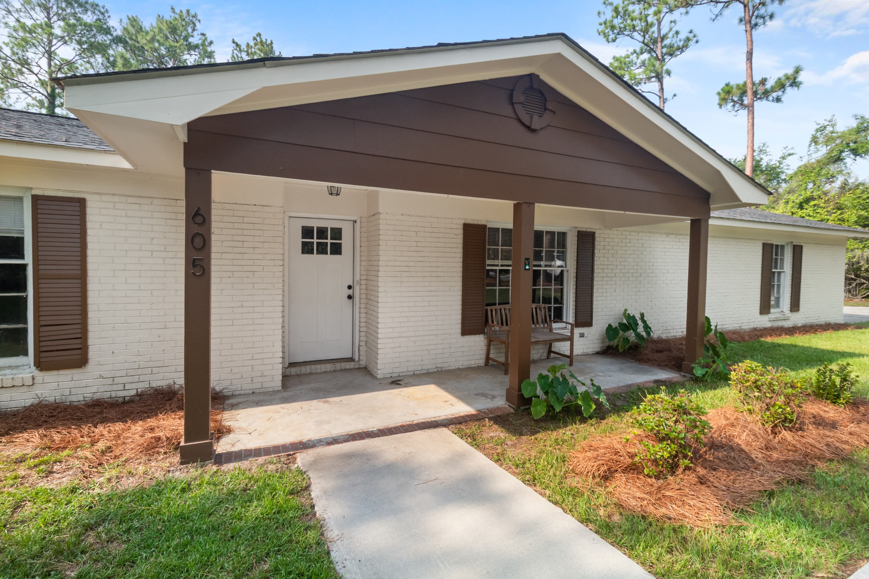 605 Honeysuckly Lane – photo 1