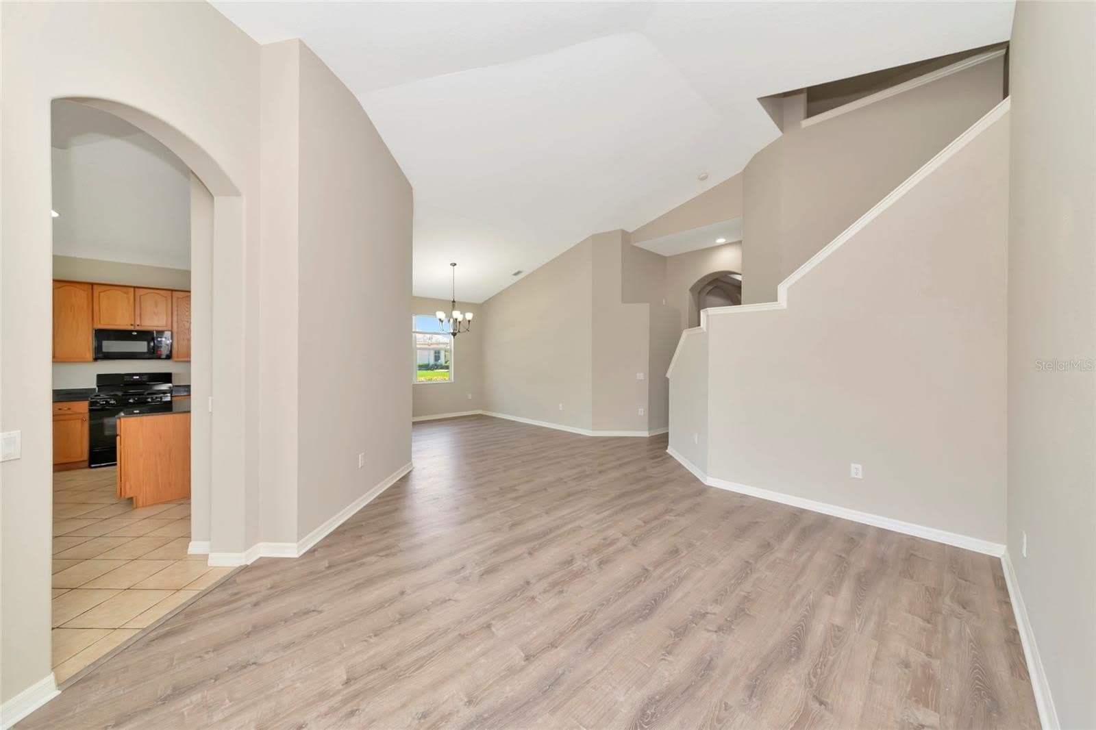 12079 Aster Avenue – photo 5