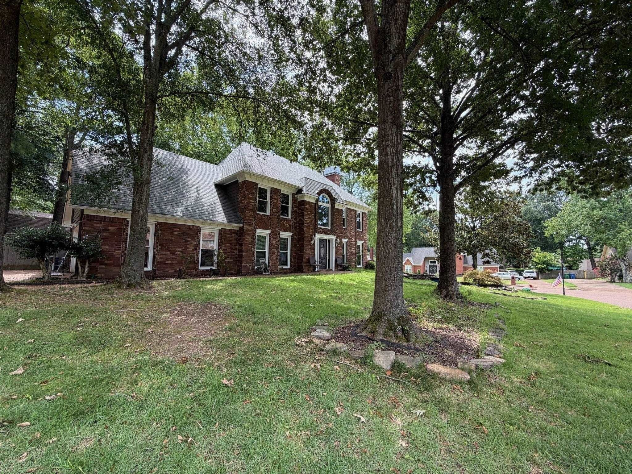 2910 FOSTER DALE Cv – photo 3