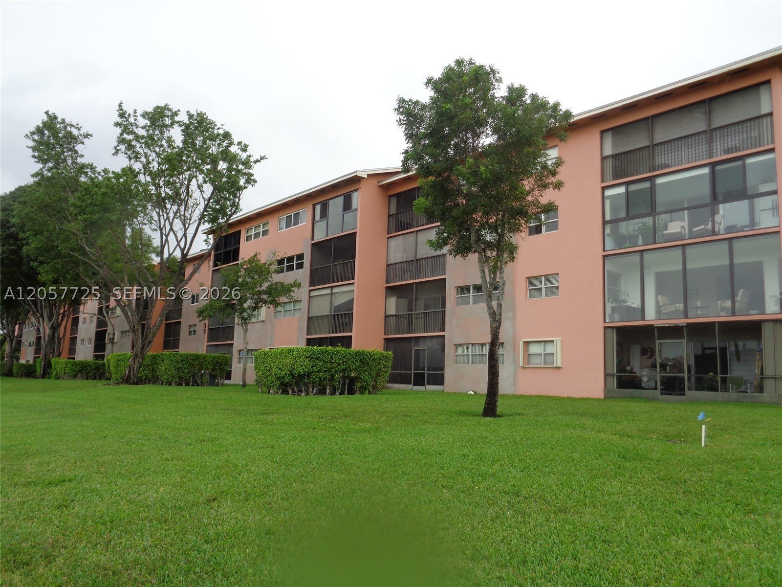 701 SW 141st Ave – photo 2