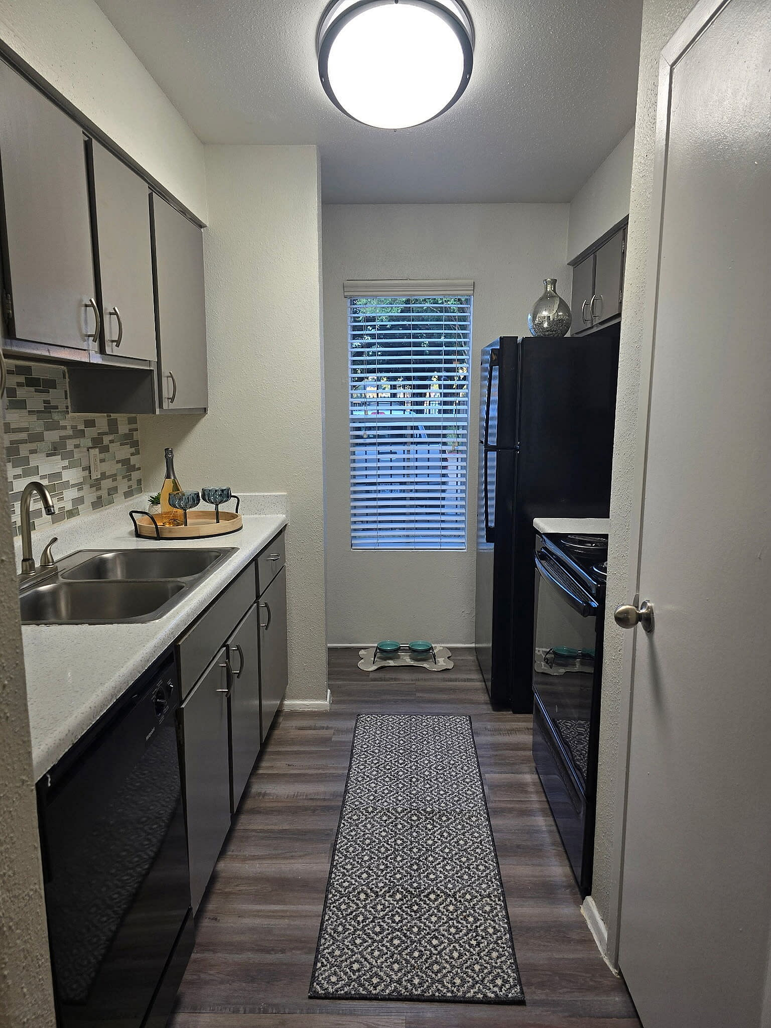 Applewood – photo 2