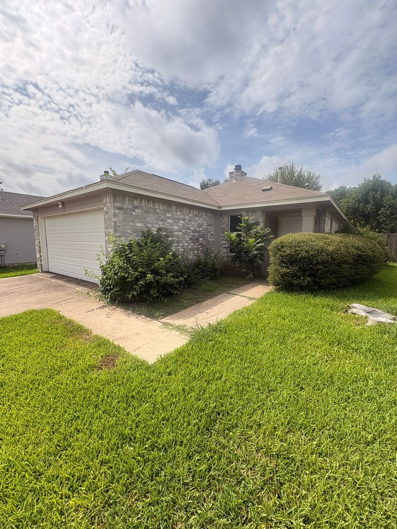 PFLUGERVILLE – photo 1