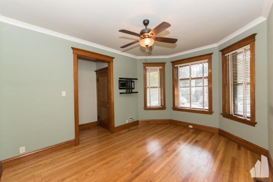 3710 N Damen – photo 2