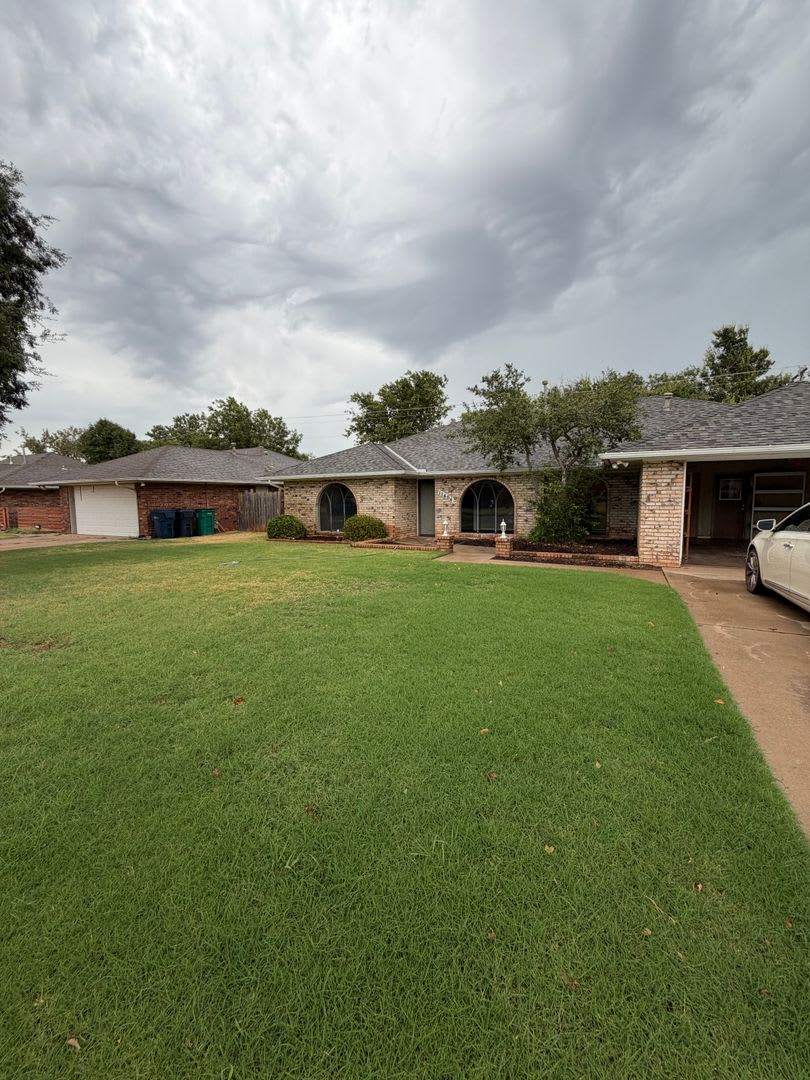 Newly Updated Granite Counters 4 Bd 3 Ba Spacious – photo 2