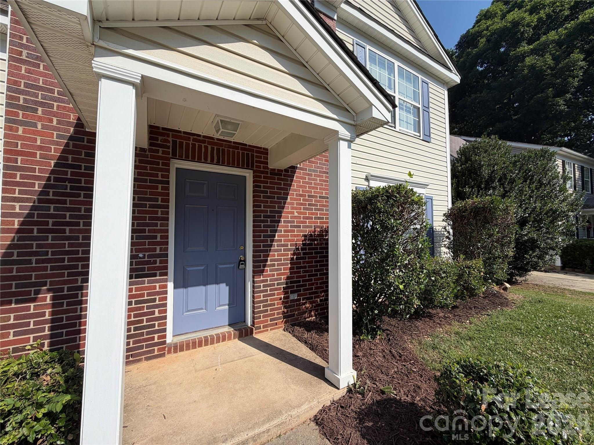 137 Camforth Drive – photo 2