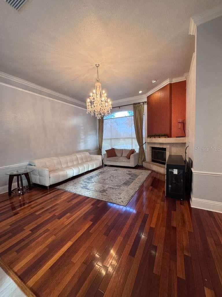 7600 Debeaubien Drive – photo 5