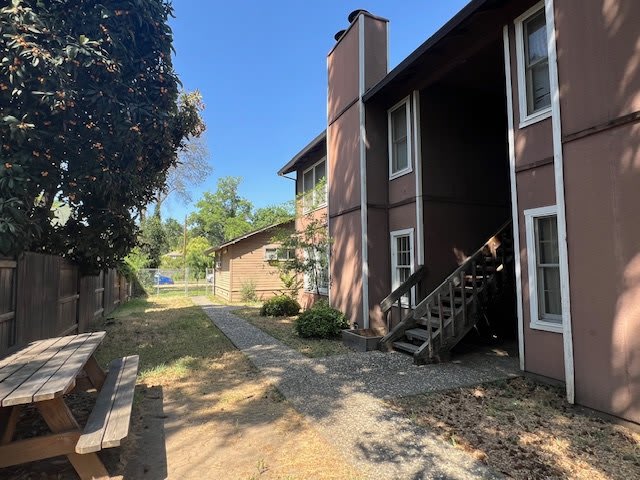 1138 Arcadian Avenue – photo 2