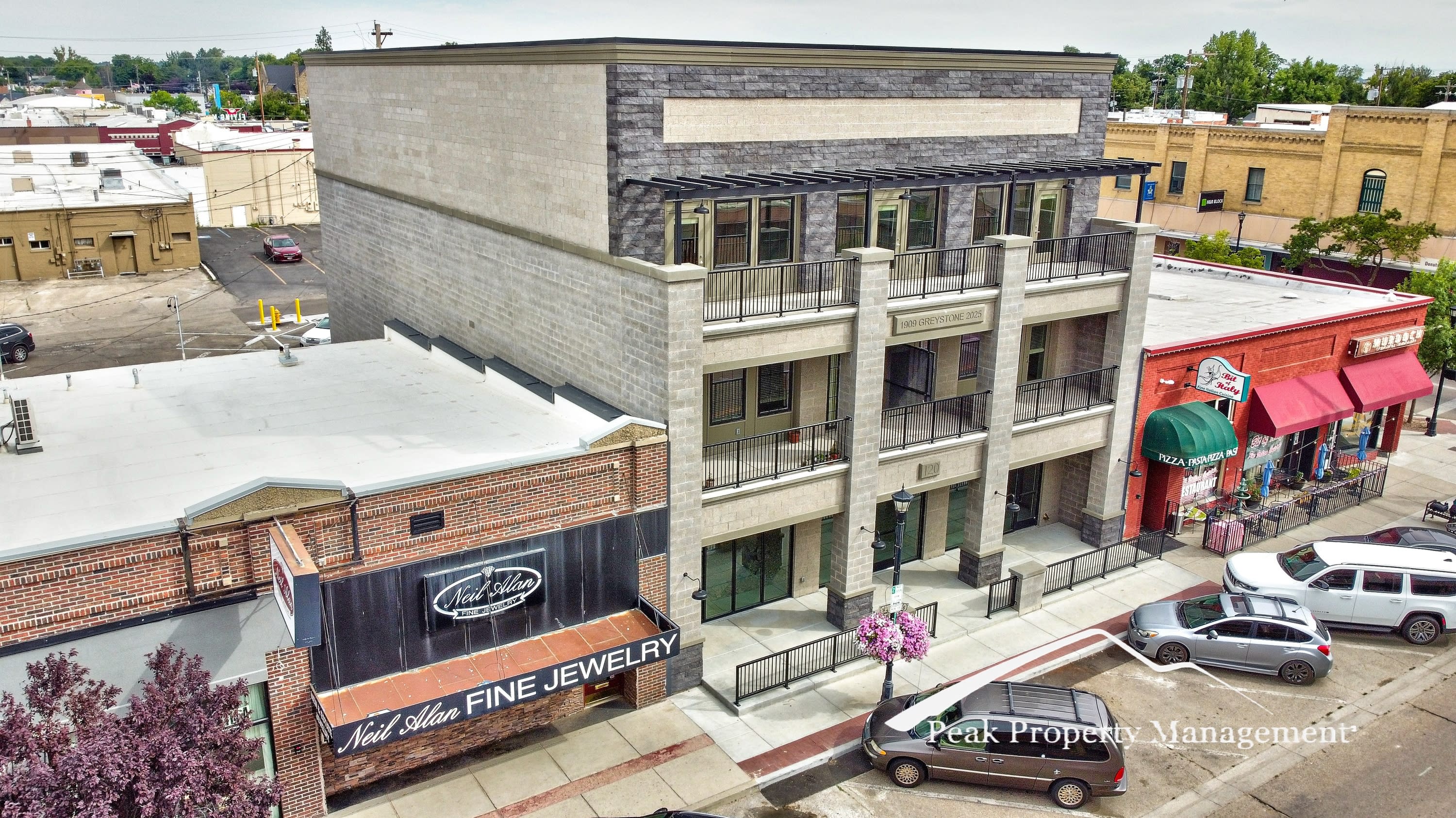 120 12th Avenue South – photo 1