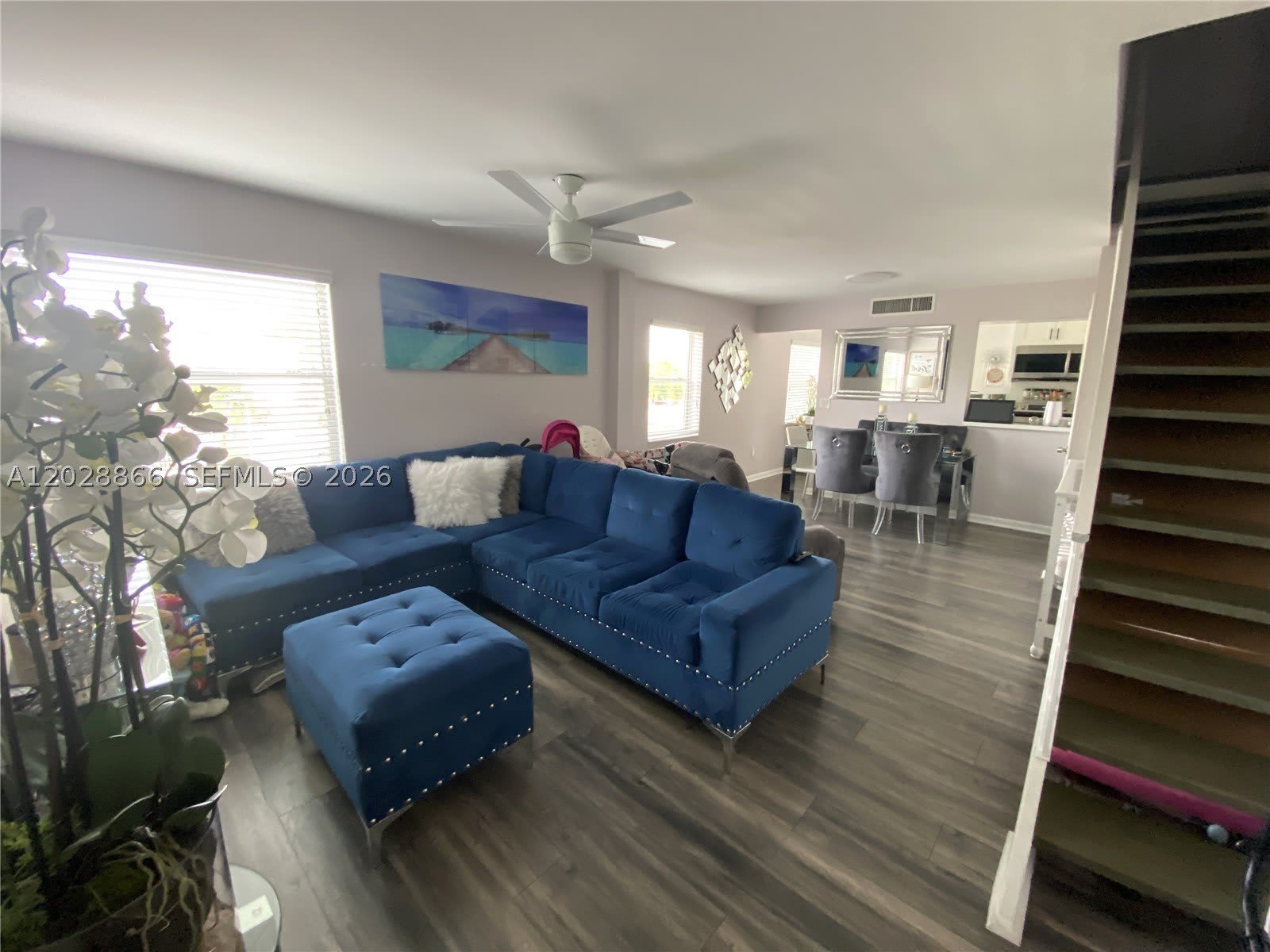 1570 W 46Th St – photo 1
