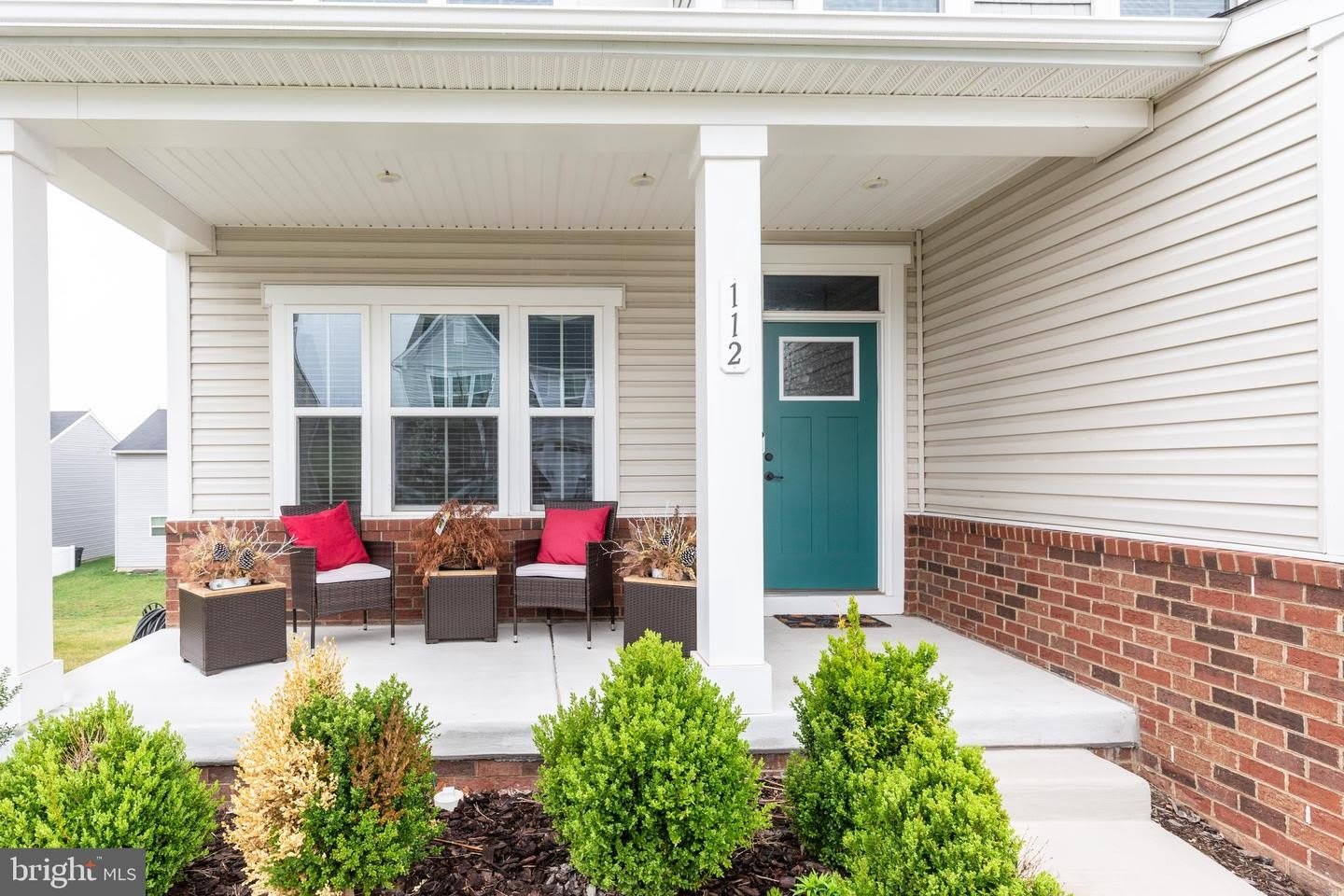 112 SHERMAN WAY – photo 2