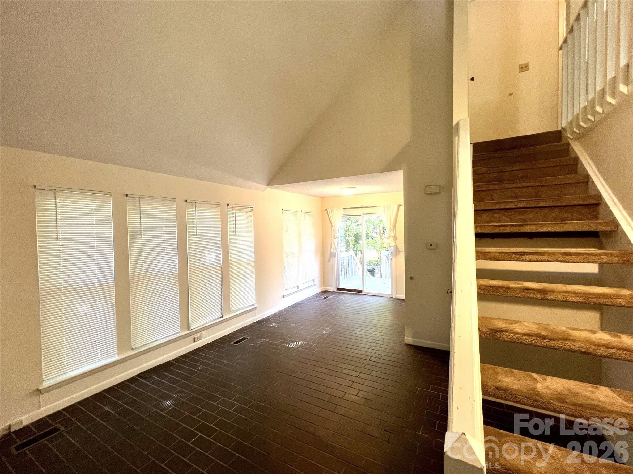 11304 E WT Harris Boulevard – photo 4