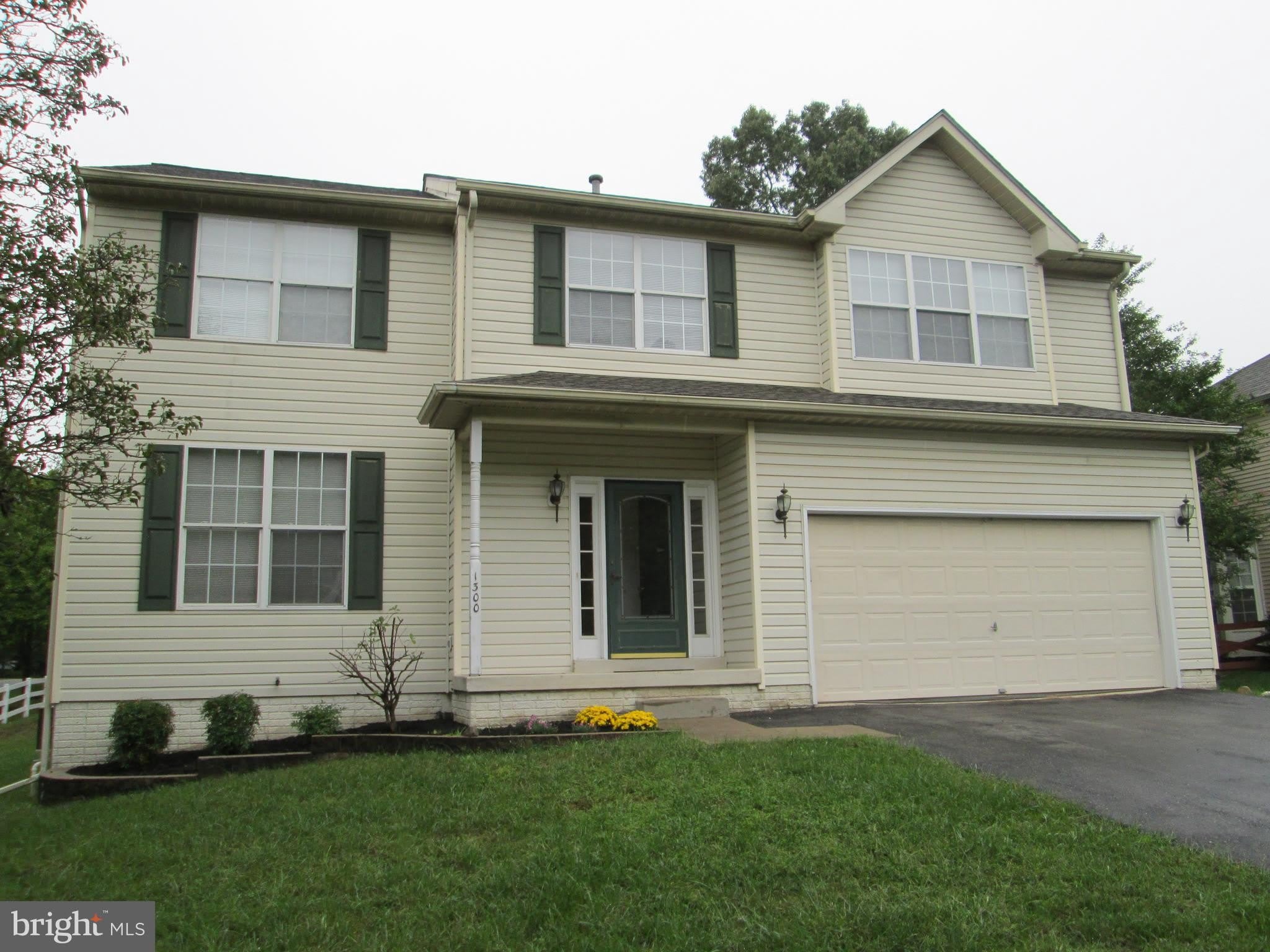 1300 TREASURE DR. – photo 1