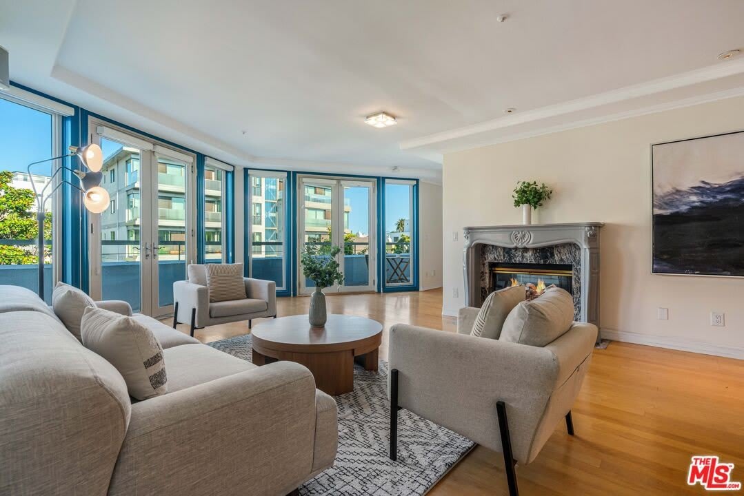 1645 Malcolm Ave – photo 5