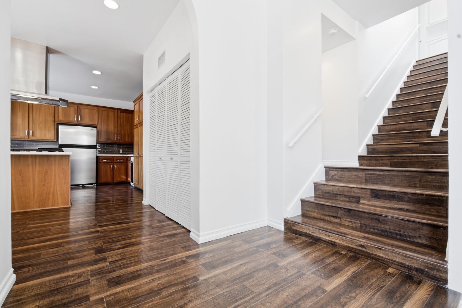 5244 Baza Avenue: South of Ventura Luxury & Panoramic Views – photo 5