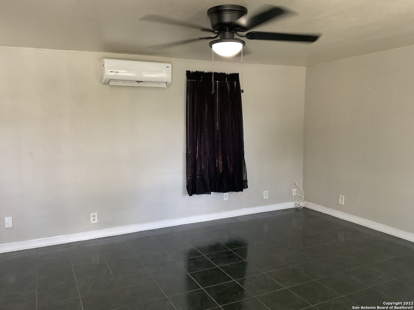 11916 GRAPEVINE ST – photo 3