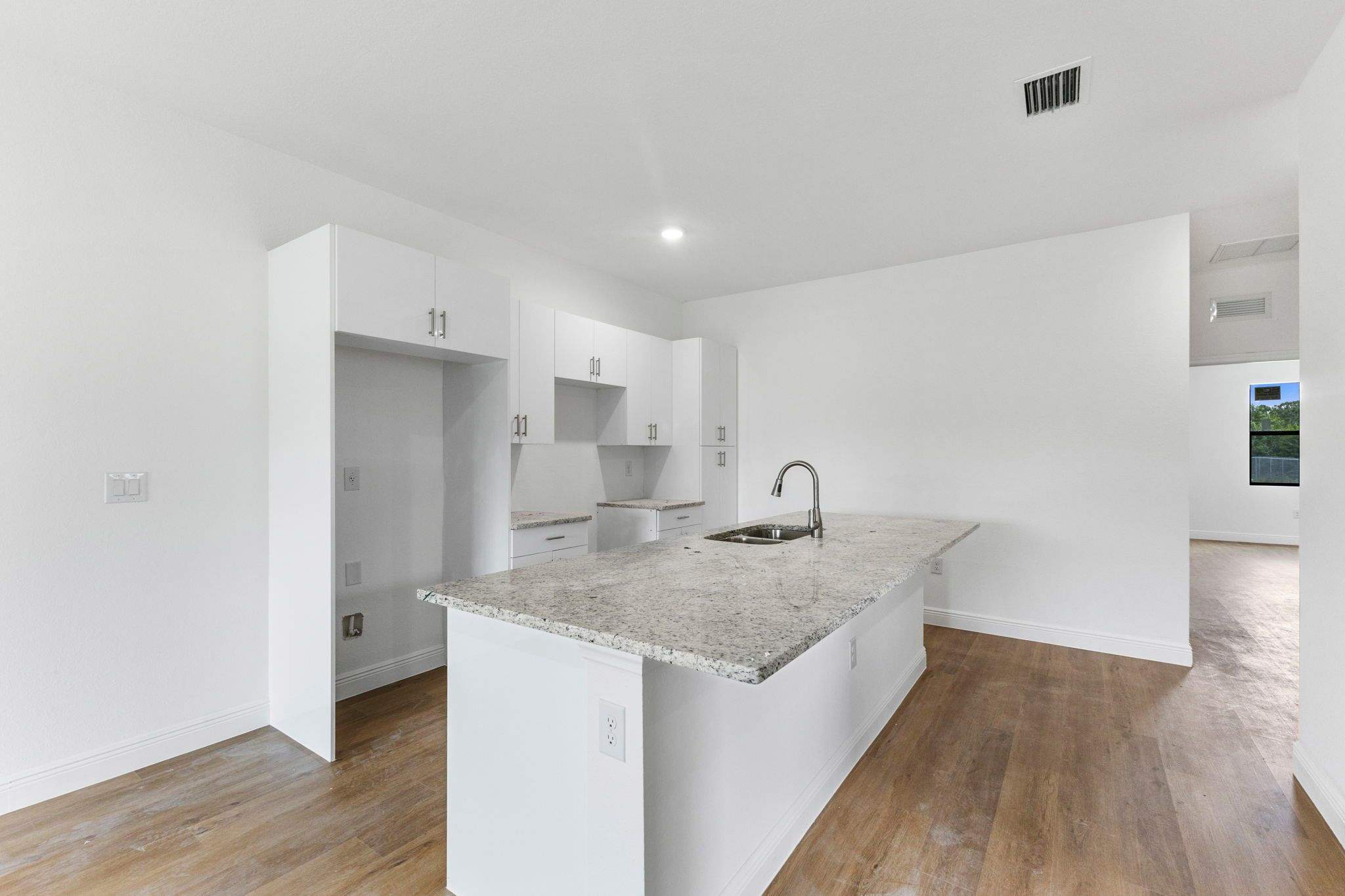 1135 Harvest Ave Unit A – photo 3
