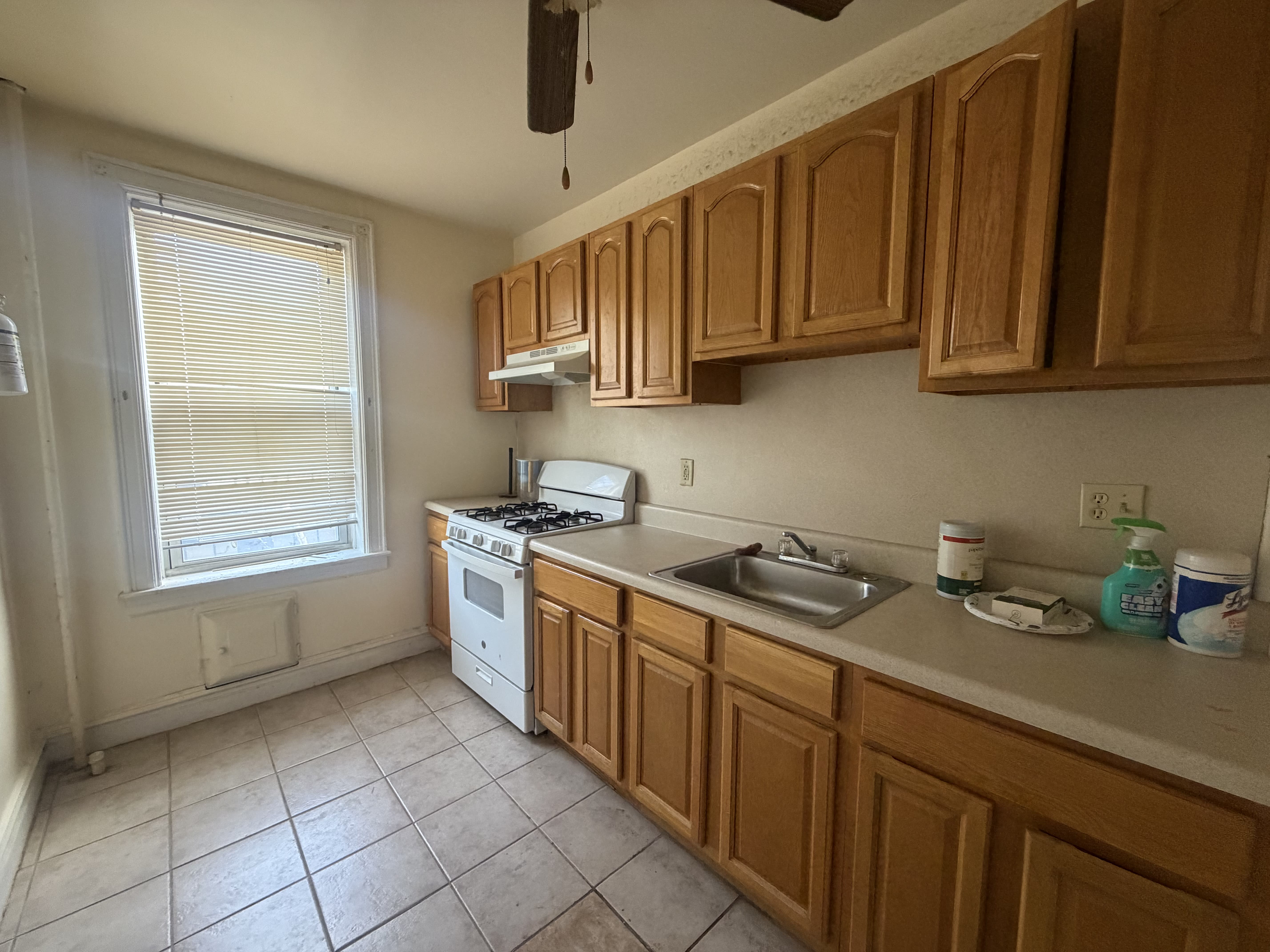 894 John F. Kennedy Blvd – photo 1