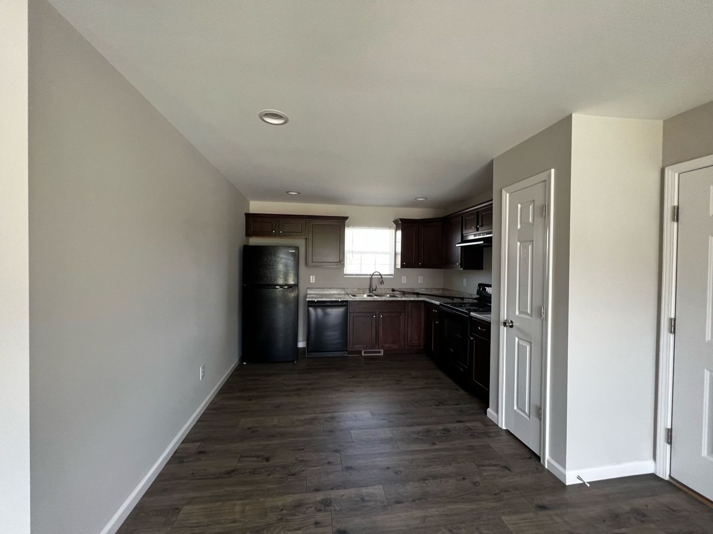 Newer Single Family Home – photo 5