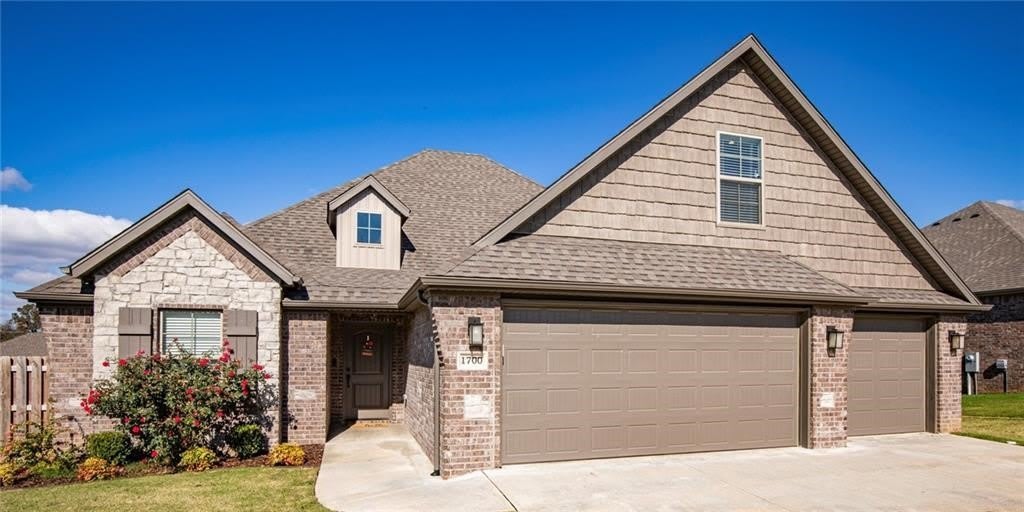 1700 Abbey Lane – photo 1