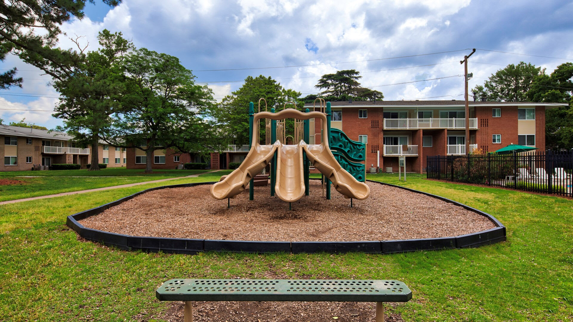 Pembroke Town Center Apartments – photo 5
