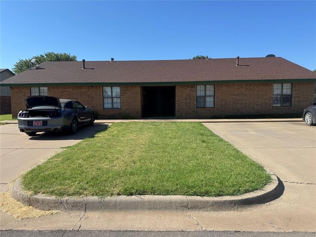 2022 Berry Street – photo 1