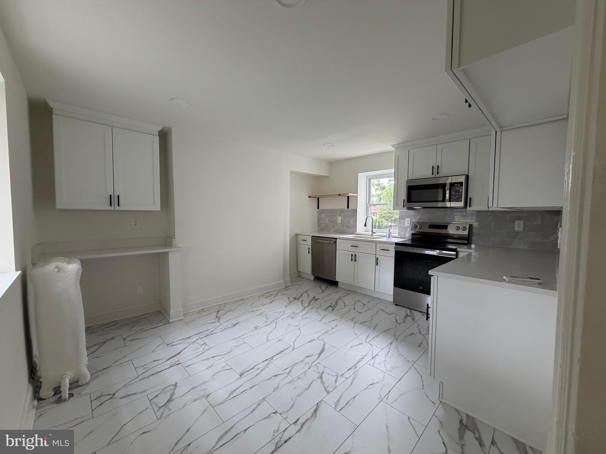 461 W 11Th Avenue – photo 4