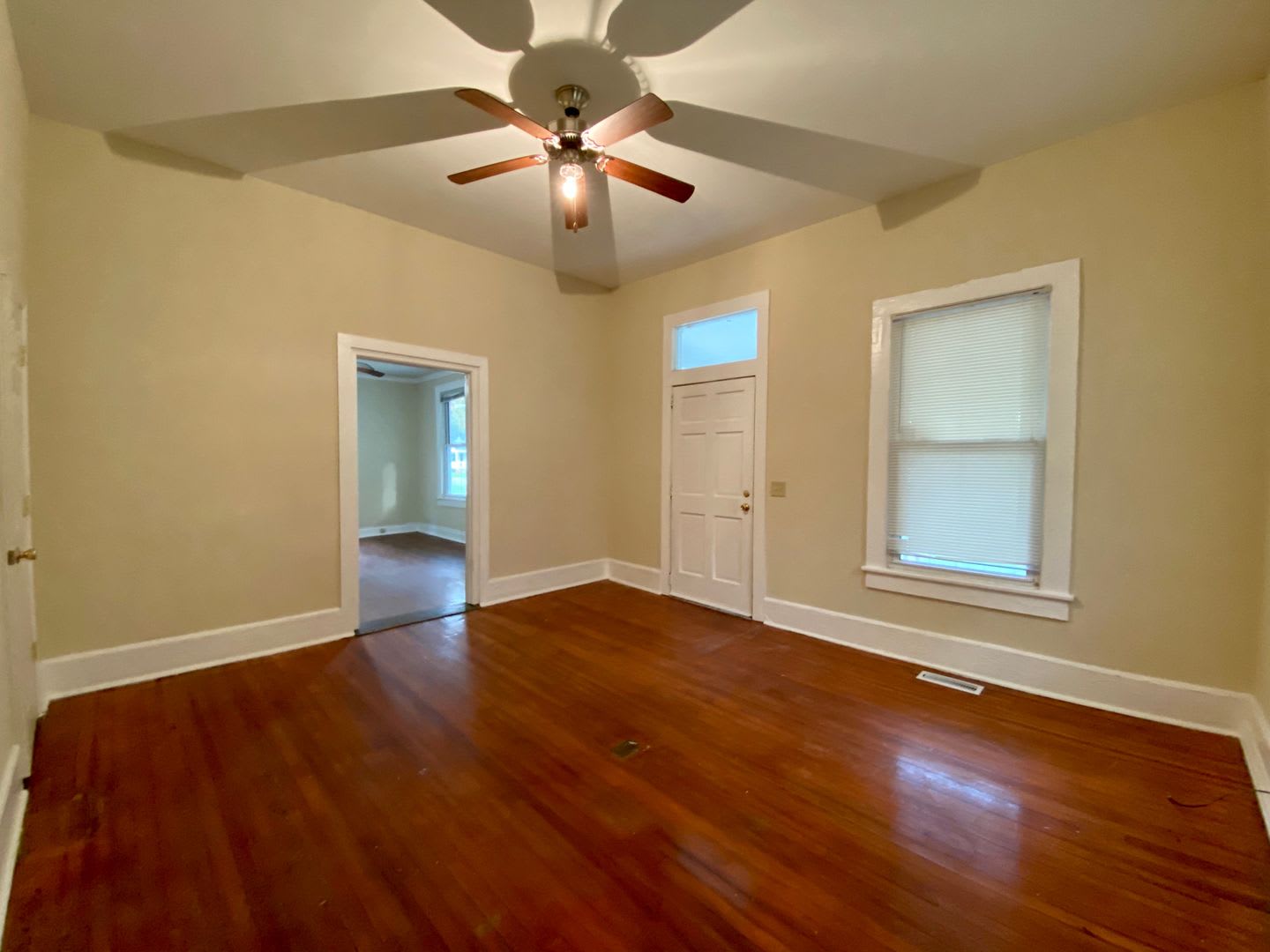 JUST REDUCED! Olympia – photo 4