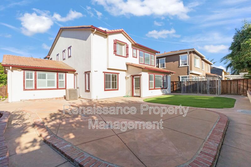 785 Ellerbrook Street – photo 5